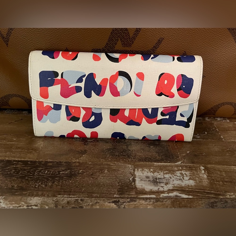 Fendi Multicolor Graffiti Roma Simply Wallet